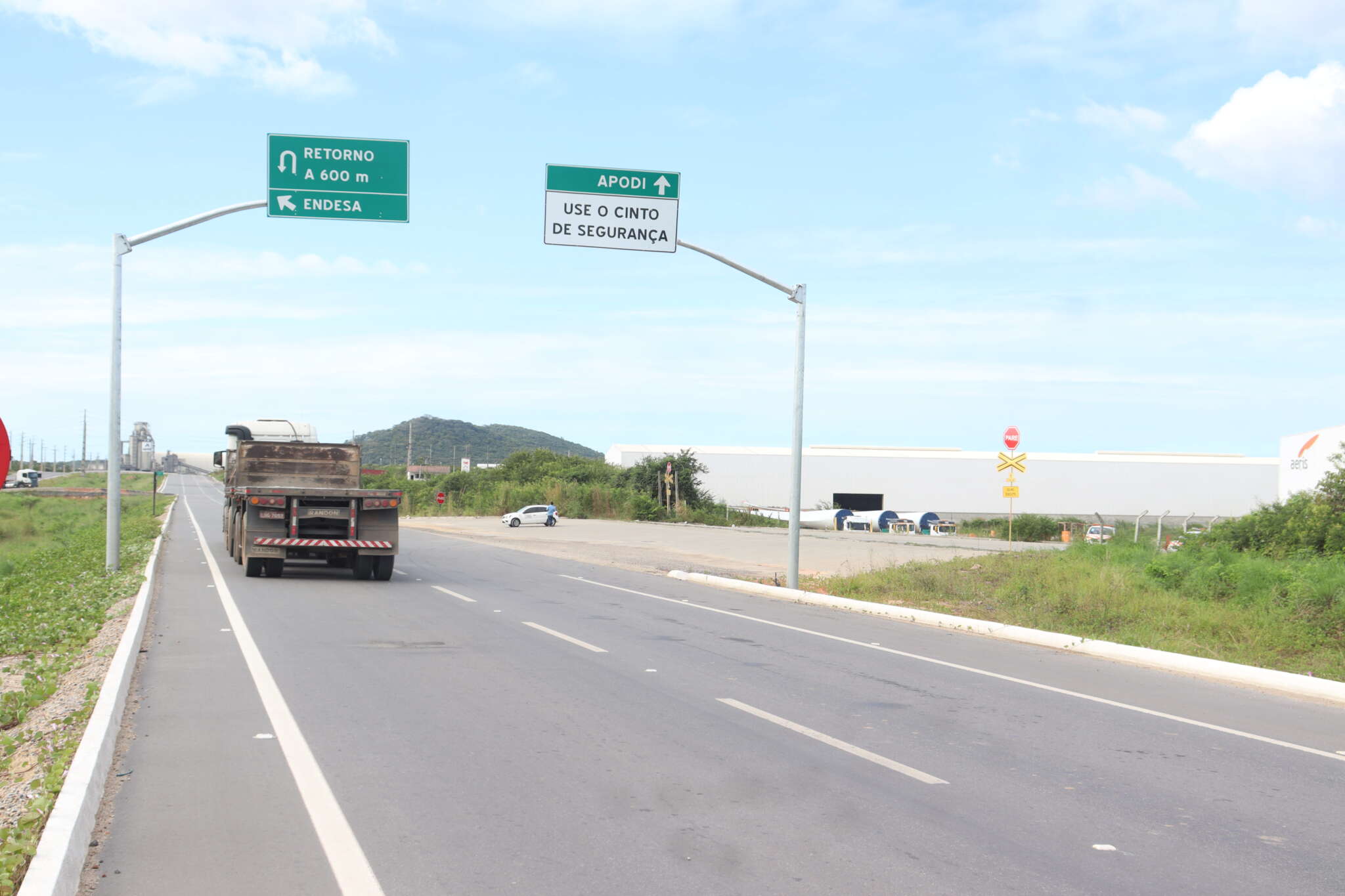 Ceará fecha balanço com 227 quilômetros de obras rodoviárias concluídas em 2023 e outros 389 seguem em andamento