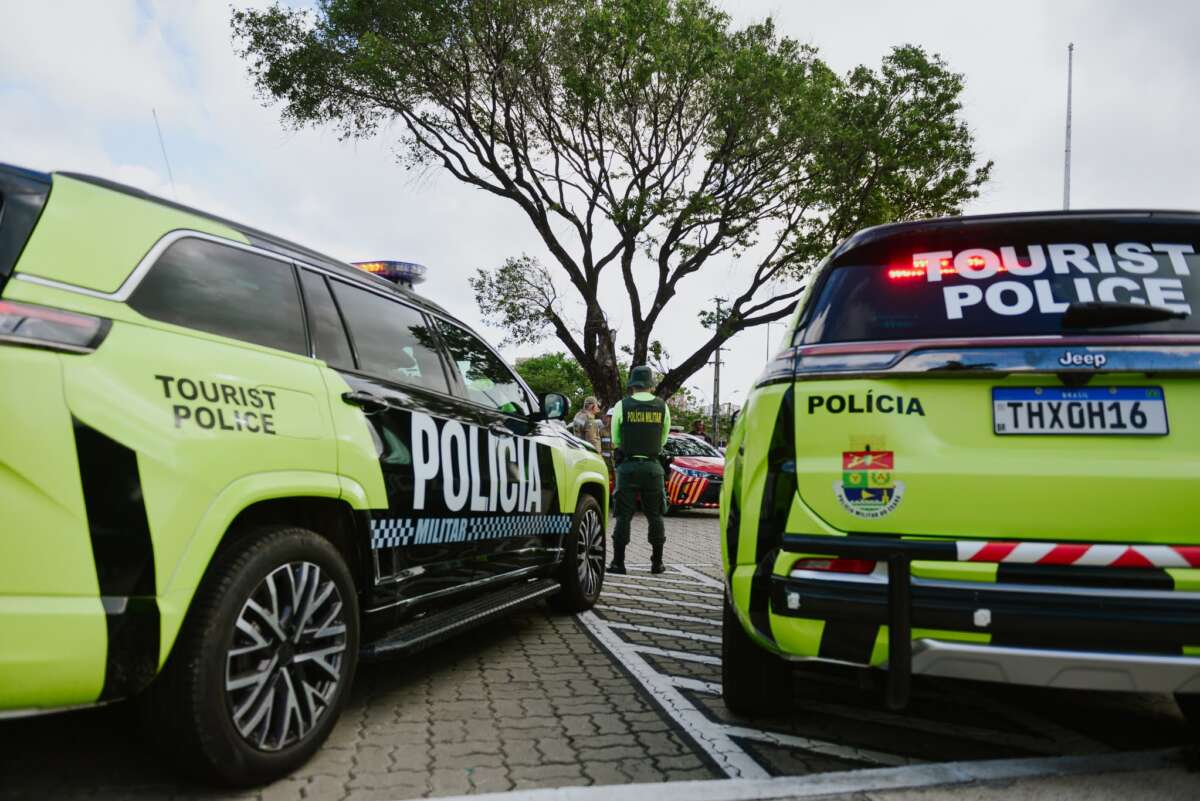 Governo do Ceará entrega 20 viaturas para reforçar a segurança na Operação Carnaval 2026