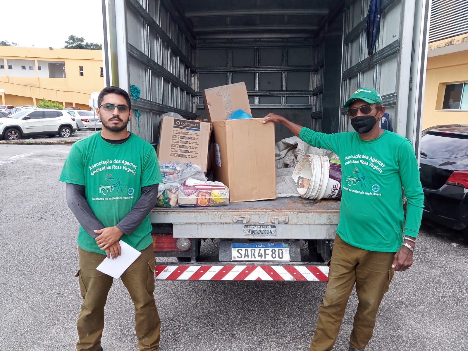 Campanha da Supesp entrega mais alimentos e material reciclável