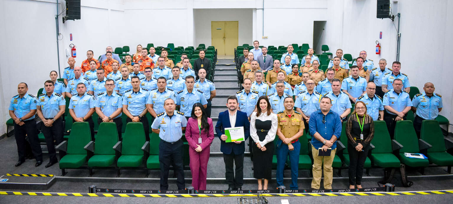 Superintendente ministra aula inaugural de curso de especialização na Aesp