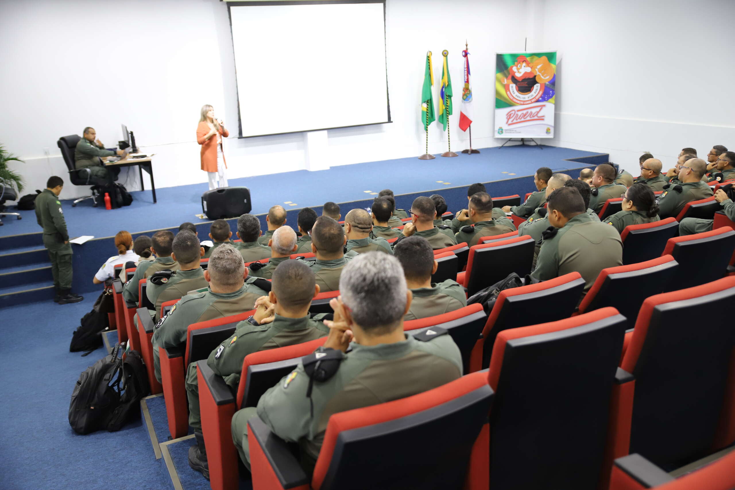 Supesp participa de abertura de Seminário do Programa Educacional de Resistência às Drogas da PMCE