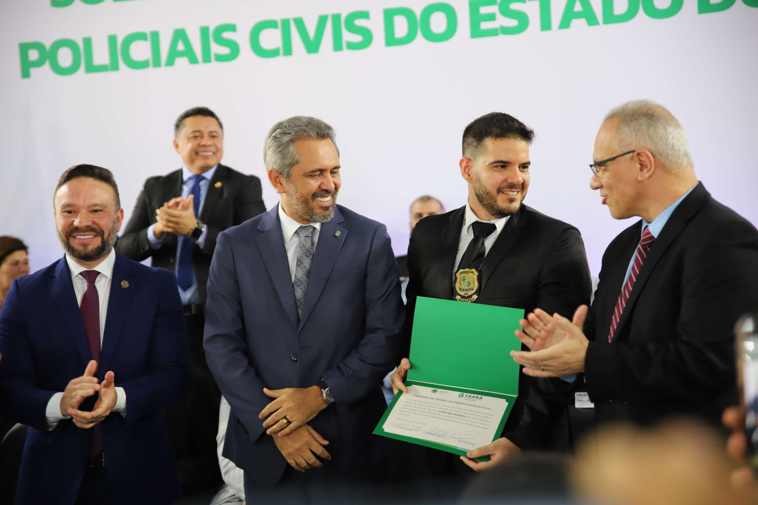 Supesp participa da posse de 428 profissionais da Polícia Civil do Ceará