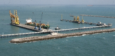 Terminal do Pecém  inicia aterro hidráulico para o pátio de armazenagem