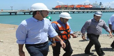 Cid vistoria obras do Porto do Pecém