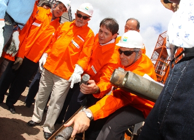 Lula e Cid lançam pedra fundamental da Refinaria do Ceará
