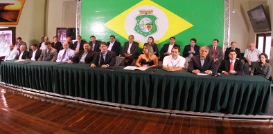 Cid Gomes anuncia novo secretariado