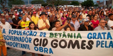 População de Deputado Irapuan Pinheiro é beneficiada com adutora