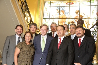 Cid destaca crescimento do Nordeste e reforça parceria com Bird