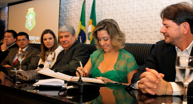 Governador empossa nova Defensora Pública Geral do Estado