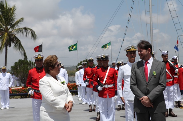 Governador é agraciado com Medalha Mérito Tamandaré
