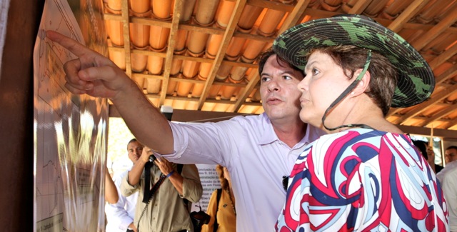 Transposição: Dilma Rousseff e Cid Gomes visitam canteiros de obras