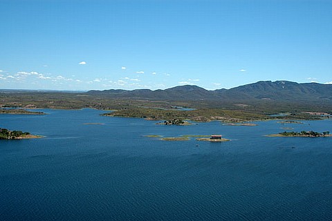 Oito bacias hidrográficas do Ceará apresentam volume acima de 50%