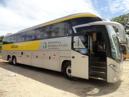 Governo do Estado reforça transporte de alunos na Capital e no Interior