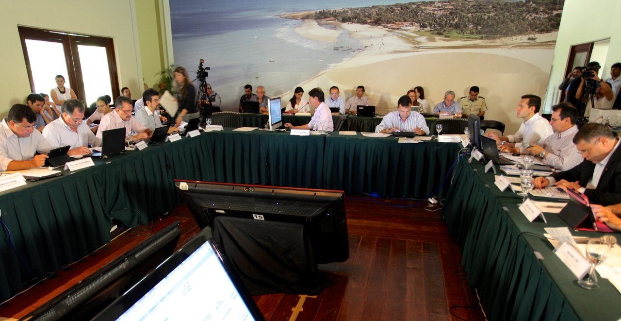 Cid Gomes conclui com secretariado reunião do MAPP