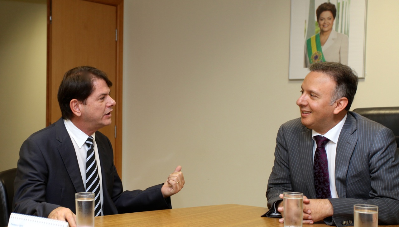 Cid Gomes se reúne com Ministro das Cidades