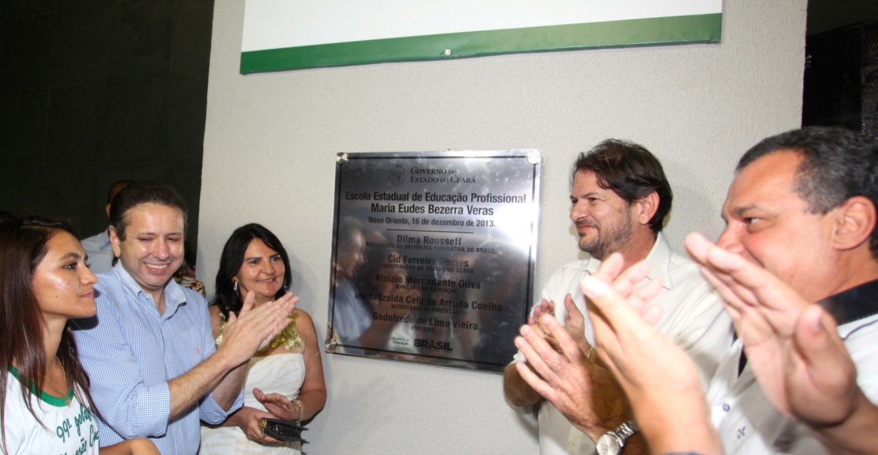 Cid Gomes inaugura quinta UPA 24 horas em Fortaleza