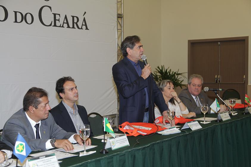 José Albuquerque recebe visita do presidente do Tribunal de Justiça do Estado