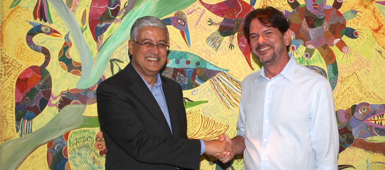 Cid Gomes recebe presidente da Diageo