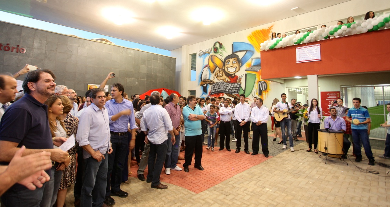 Governador Cid Gomes inaugura Escola Profissional em Jardim