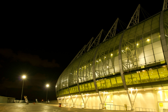 Símbolos de Fortaleza ganham iluminação especial a 100 dias da Copa