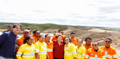 Dilma Rousseff e Cid Gomes visitam obras de Transposição do São Francisco
