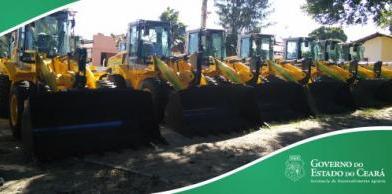 Cid Gomes entrega novos equipamentos para a agricultura familiar