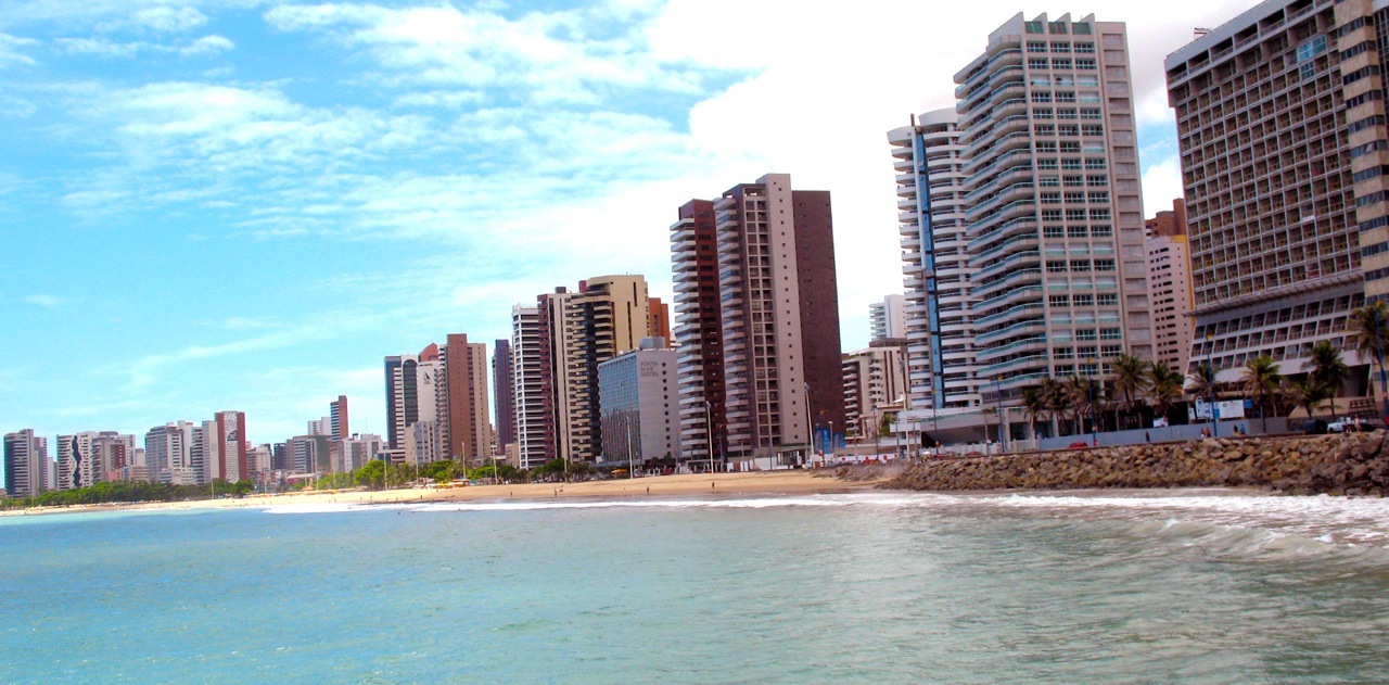 Praias de Fortaleza mantêm 19 pontos próprios para banho