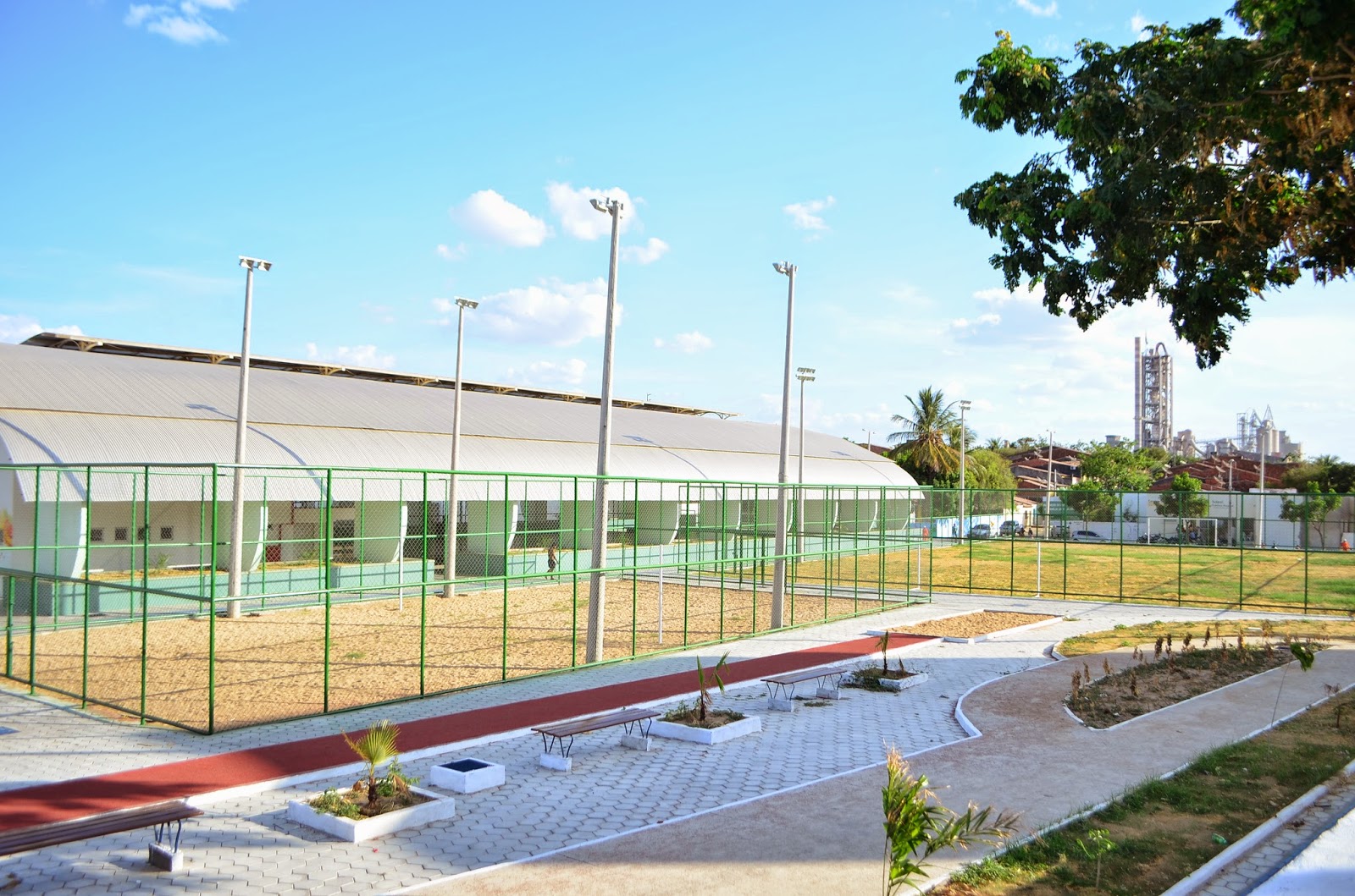 Cid Gomes inaugura Praça da Juventude em Sobral nesta quinta-feira (13)