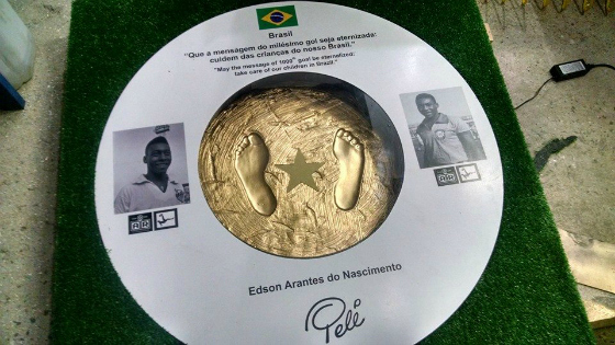 Ídolos do esporte recebem homenagem na Calçada da Fama da Arena Castelão