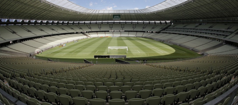 Com pausa nos jogos, Arena Castelão reforça manutenção do gramado