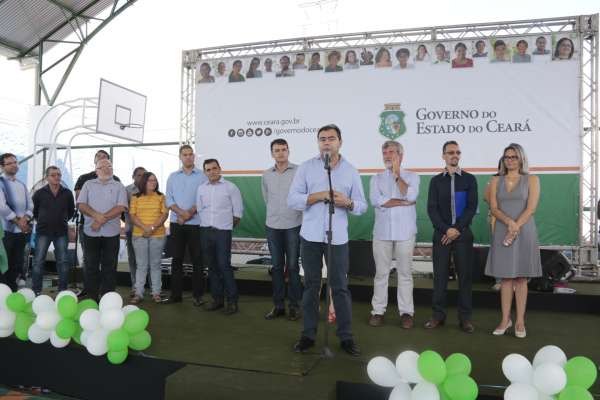 Região do Cariri recebe terceiro ginásio poliesportivo em dois dias