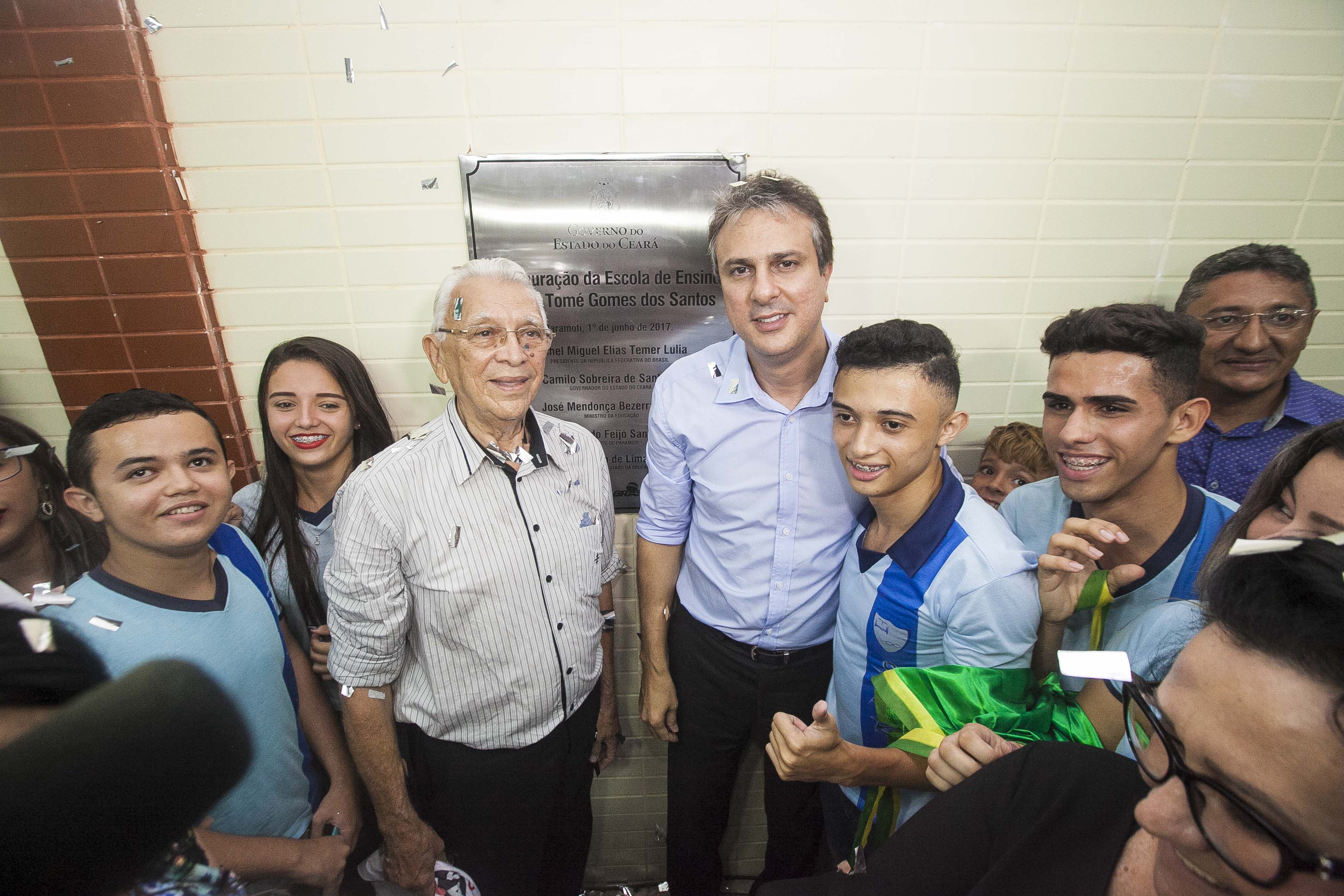 Educação: governador entrega escola de Ensino Médio em Paramoti