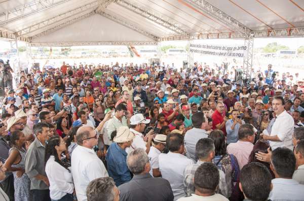 Projeto Paulo Freire: governador assina repasse de R$ 5,8 milhões para agricultores familiares em Campos Sales