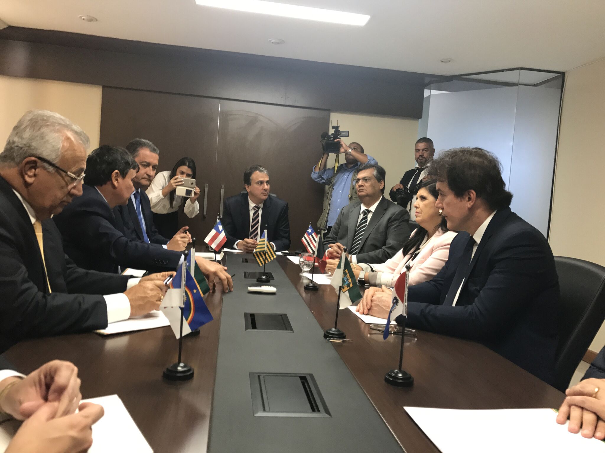 Camilo se reúne com governadores do Nordeste para defender incentivos a empresas da região