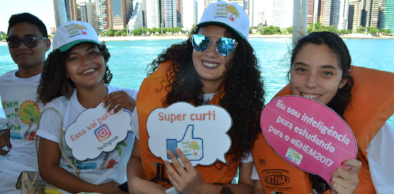 Seduc lança Enem Não Tira Férias em passeio de veleiro na Capital