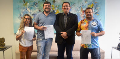 Atletas cearenses recebem passagens aéreas para os Jogos Paralímpicos Universitários