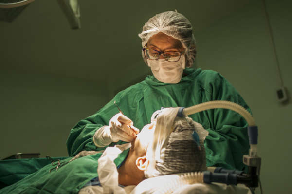 Pessoas com deficiência têm atendimento especializado na Saúde