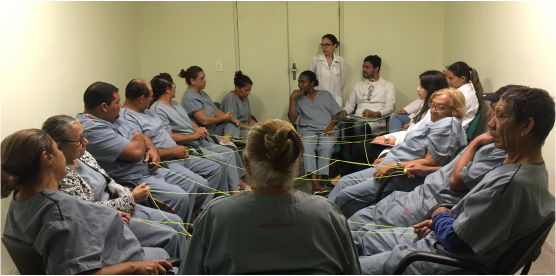 Acompanhantes recebem atenção psicológica no Hospital César Cals