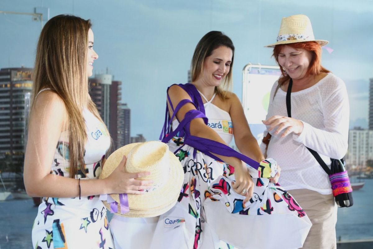 Navio vindo de Miami abre temporada 2017/2018 de cruzeiros no Ceará