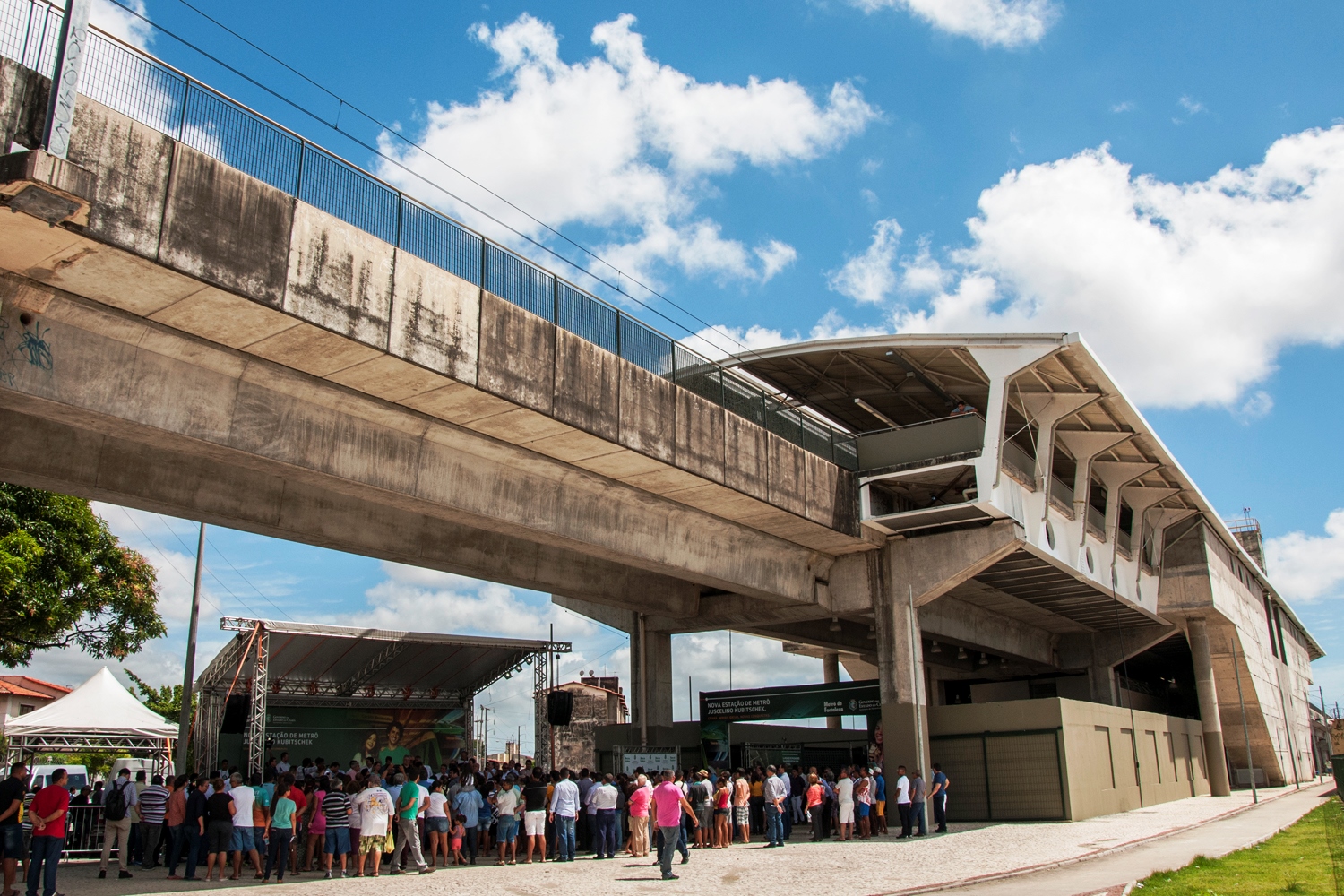 Fortaleza: Metrofor construirá quadra esportiva e academia em área da estação Juscelino Kubitschek