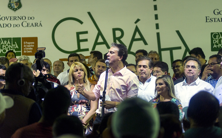 Governador inaugura trecho da CE-329 e anuncia investimentos para o Sertão de Sobral e a Serra da Ibiapaba