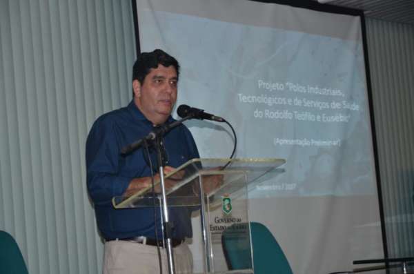 Pólo de Saúde do bairro Rodolfo Teófilo é apresentado na Seplag