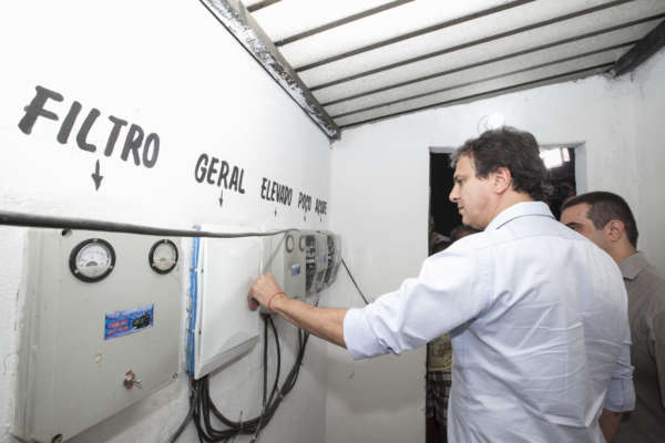 Mais de 170 mil famílias atendidas com sistemas de abastecimento d´água e cisternas no Ceará