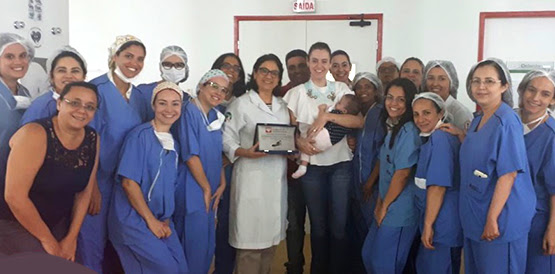 Mãe agradece profissionais do HGF pelo cuidado à filha