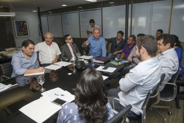 Governo do Ceará autoriza adicional de insalubridade de 20% aos agentes comunitários de saúde