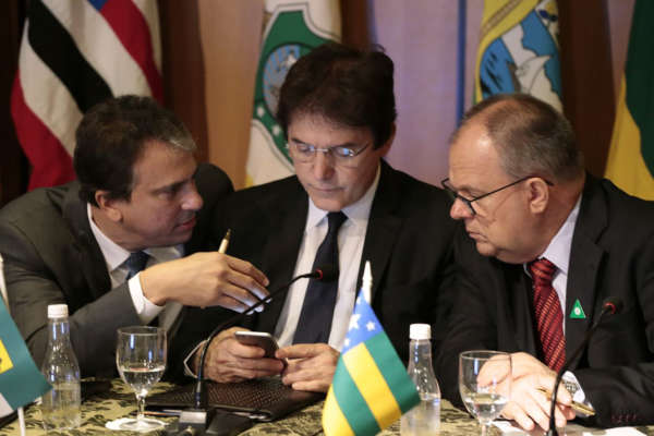 Por unanimidade, governadores do NE propõem instalação de Centro Regional de Inteligência da PF no Ceará