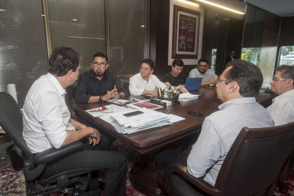 Governo anuncia pacote de medidas para os professores da rede pública estadual