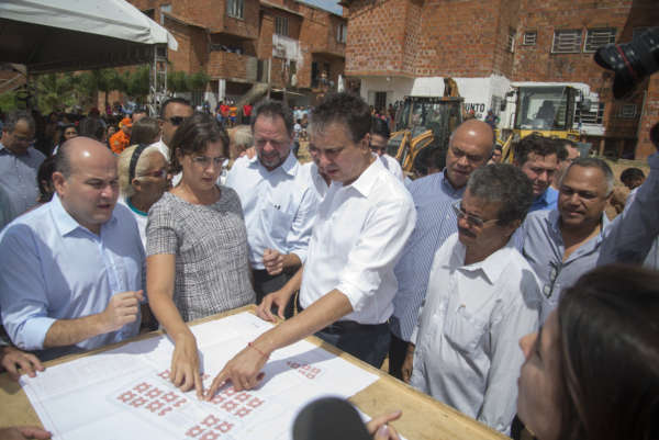 Centenas de famílias de conjunto habitacional no Passaré serão beneficiadas com obras de urbanização