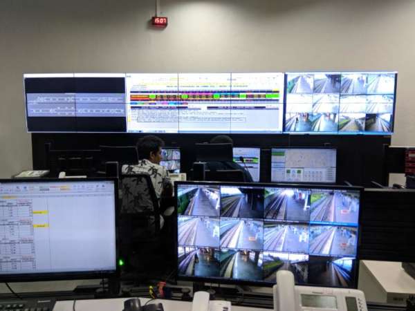 Conheça o lugar onde são gerenciados os trens do Metrofor: o Centro de Controle Operacional