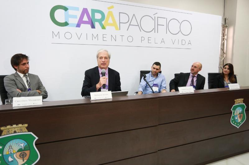 Experiências internacionais de prevenção à violência são destaques no primeiro dia de seminário